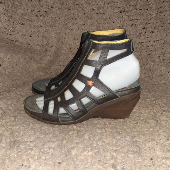 THE ART COMPANY-Black Leather-Cage Cut-Out-Top Zip Sandals-Sz 37-Near Mint - Picture 1 of 7